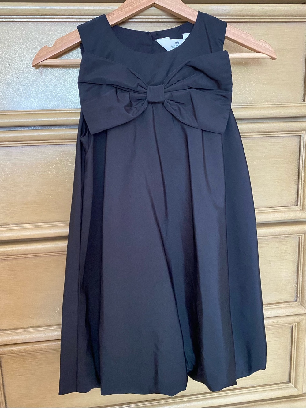 H&M NWT Girl Black Satin Bow-Front Party Dress Sz 10